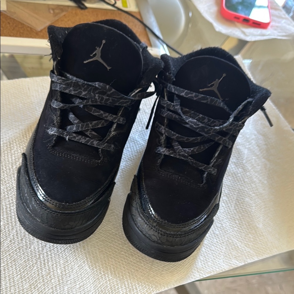 Jordan Men's Black and Gray Sneakers